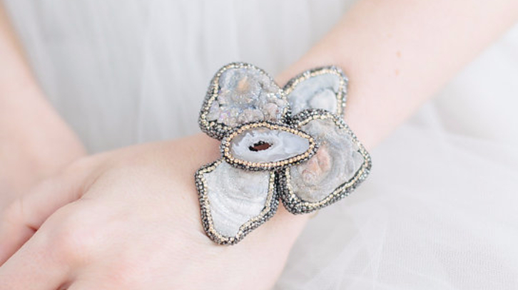 10 ways to make your wedding rock with geodes