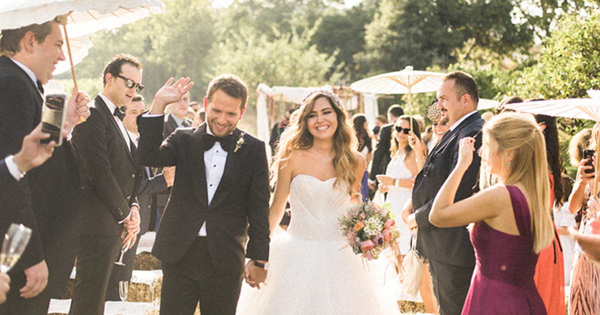 These are the 10 things your wedding guests will always
